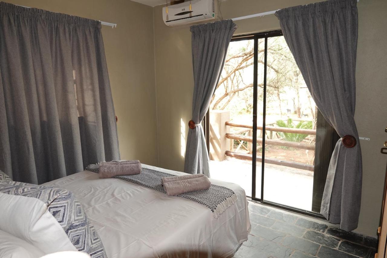 Marloth Park Hippo House Βίλα Εξωτερικό φωτογραφία